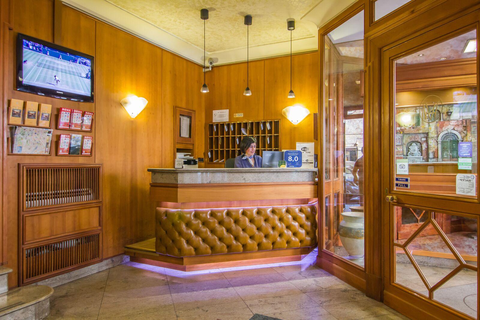 Hotel Verona Roma Esterno foto
