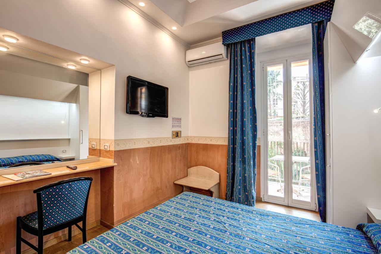 Hotel Verona Roma Esterno foto